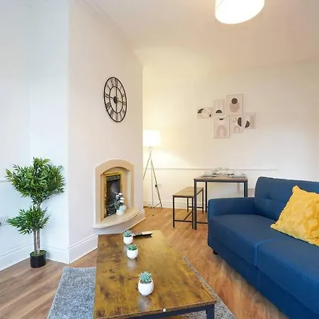 3 Bedroom With Free Parking *