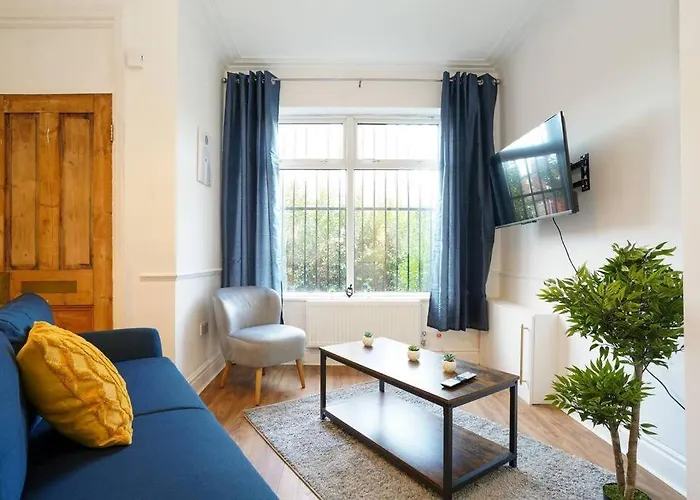 3 Bedroom With Free Parking Appartamento