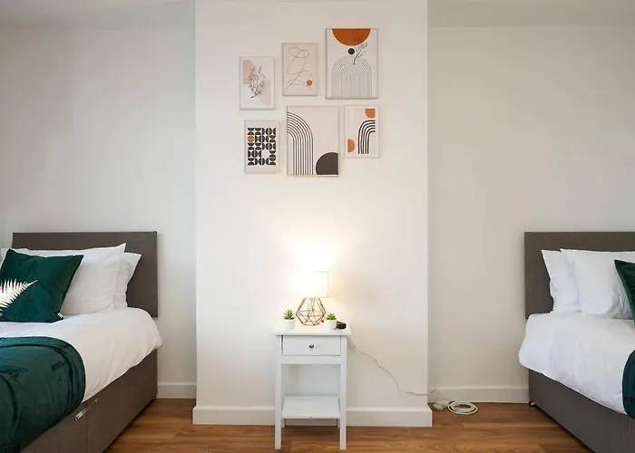 3 Bedroom With Free Parking Appartamento *